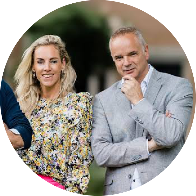 Juryleden Roos Reedijk en Alex van Keulen